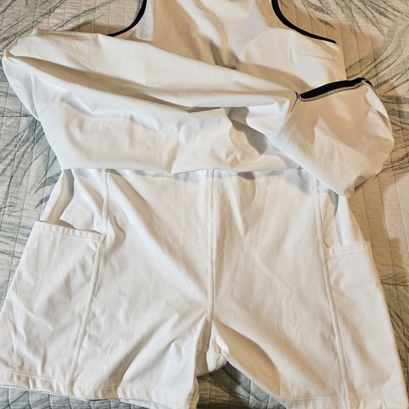 Women's All In Motion white with black trim tennis/pickleball dress size 2x - Picture 7 of 7